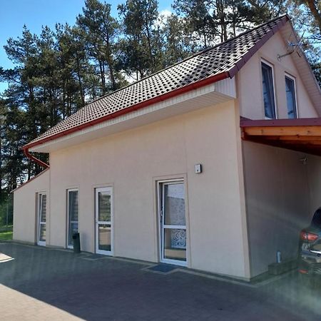 Ługniany Pokoje Freedoor מראה חיצוני תמונה