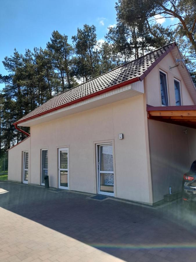 Ługniany Pokoje Freedoor מראה חיצוני תמונה